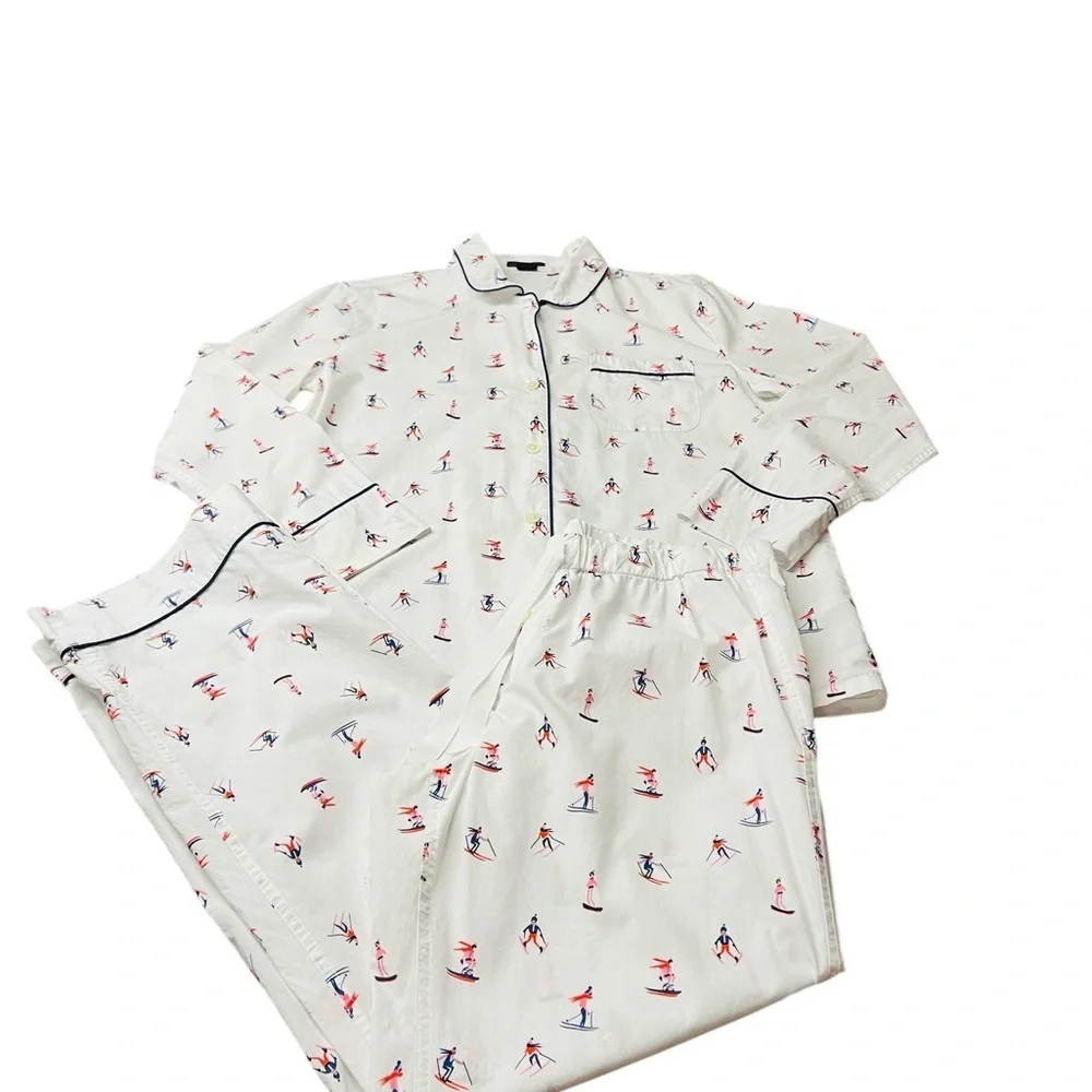 J. Crew White Pajama Shirt with Red and Blue Skier Print Men’s Size Medium